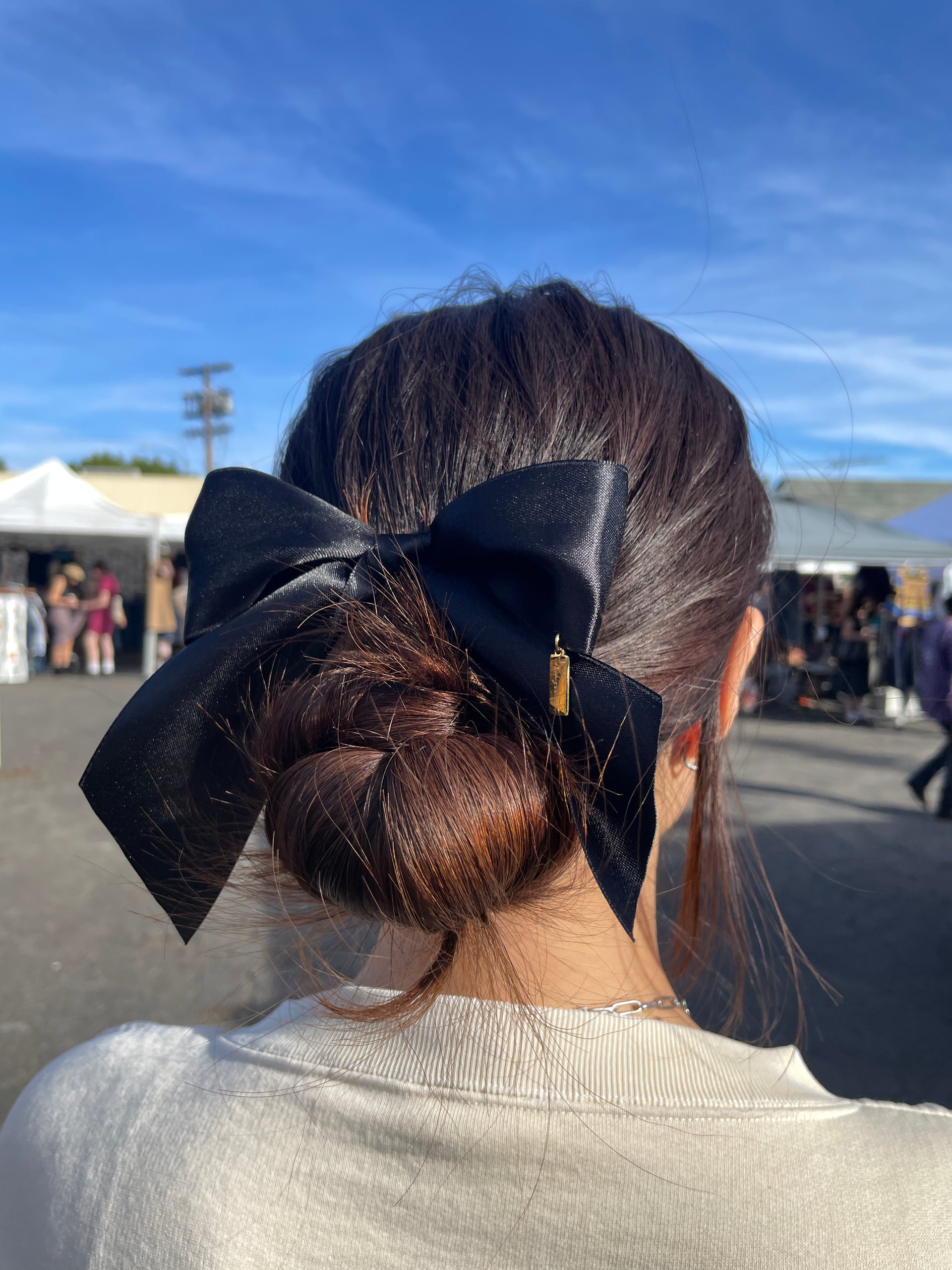 Handmade Short Bow Hair Clip in Black ⋆౨ৎ˚⟡.•